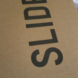 Yeezy Earth Brown Slides